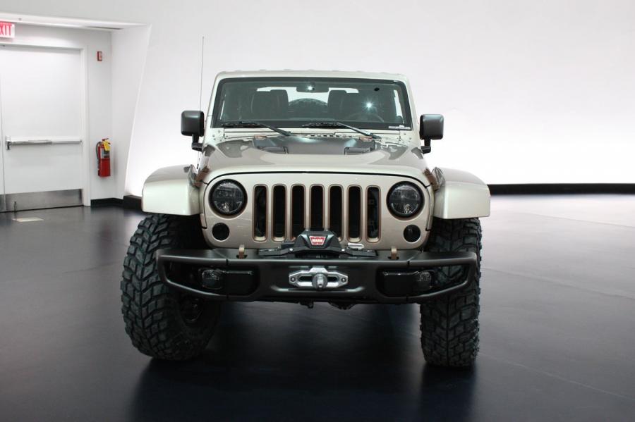 Jeep Wrangler Flattop Concept 2013 года  (фото 13 из 23)